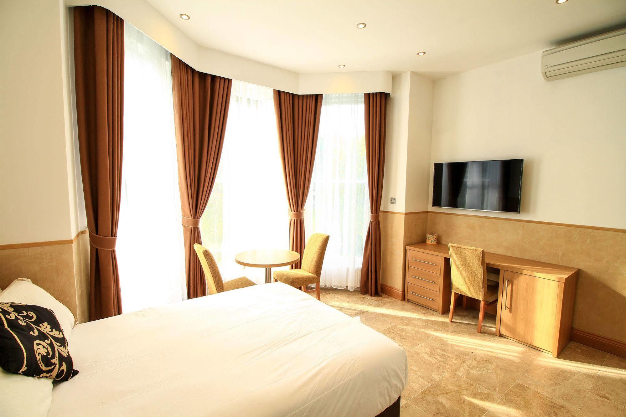 Congress Apartments Eastbourne Bagian luar foto